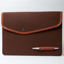 Чехол фетровый для планшета/ноутбука (15.4) на кнопке шоколад